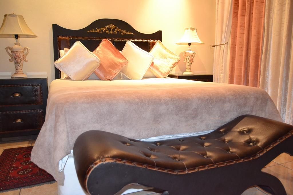 Kimberley Manor Guesthouse エクステリア 写真