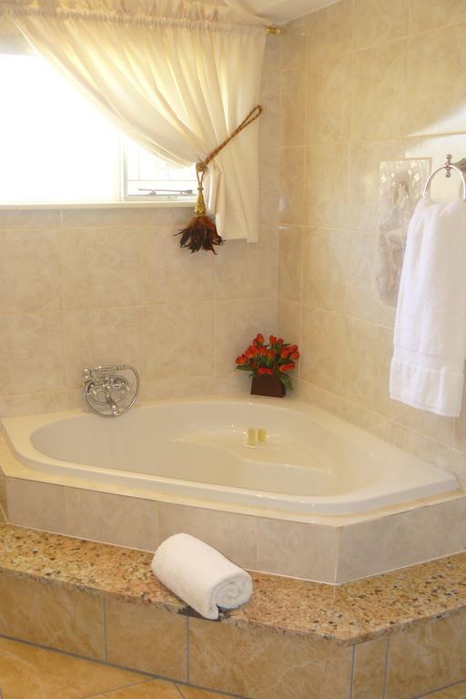 Kimberley Manor Guesthouse エクステリア 写真