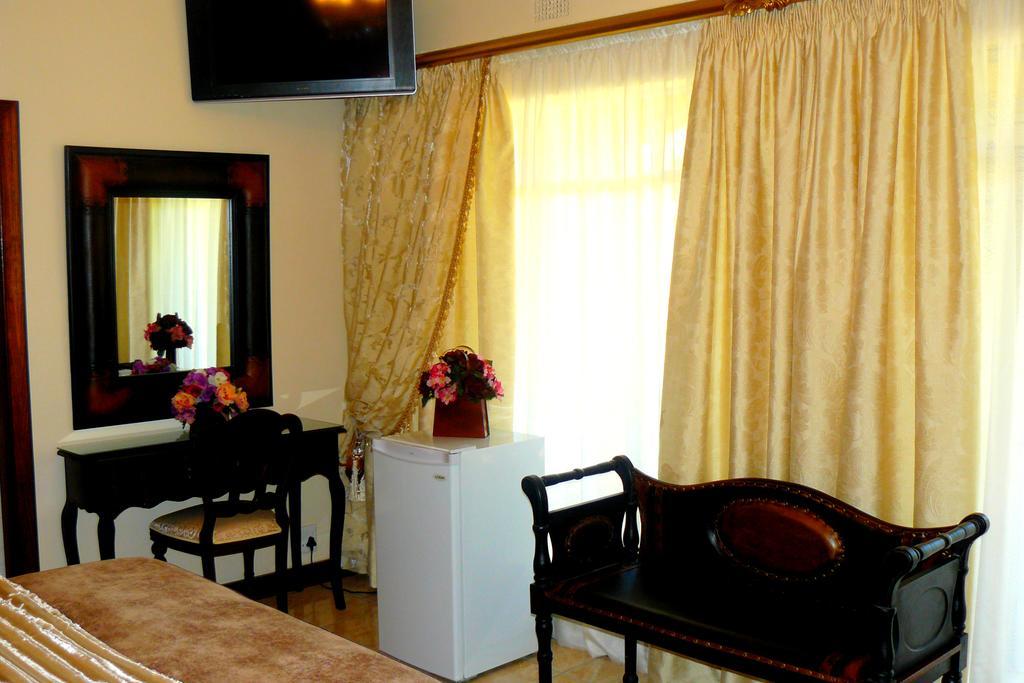 Kimberley Manor Guesthouse エクステリア 写真