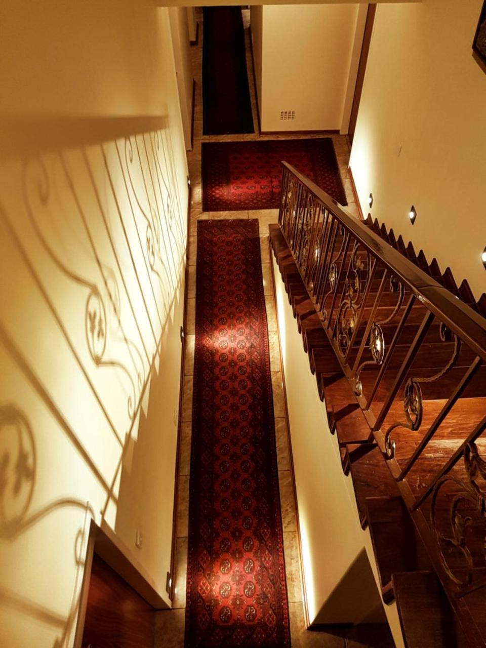 Kimberley Manor Guesthouse エクステリア 写真